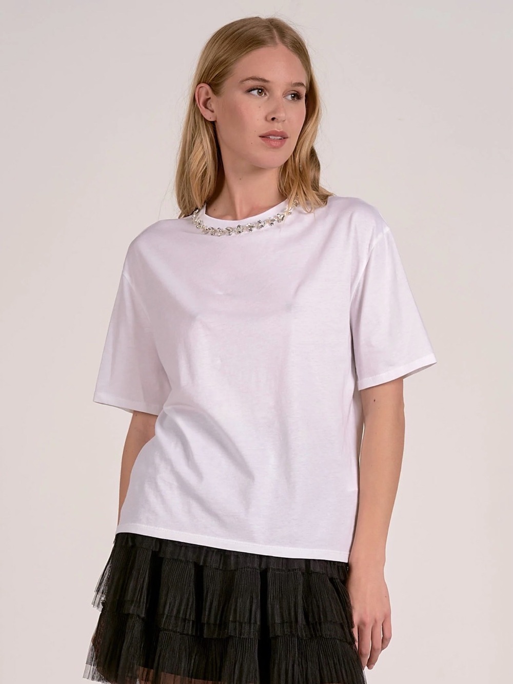 Elan Embellished Neck Tee - NTW - Medium
